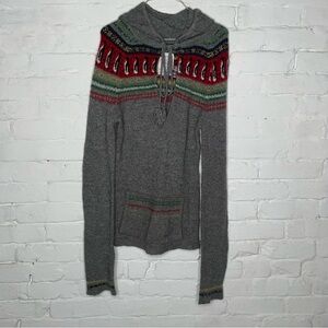 Next Era Couture Sweater L